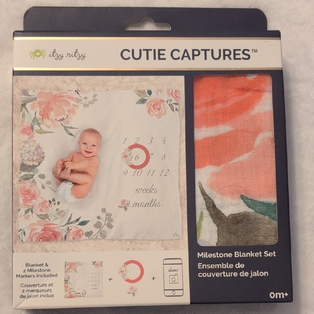 Itzy Ritzy Floral Milestone Blanket Set